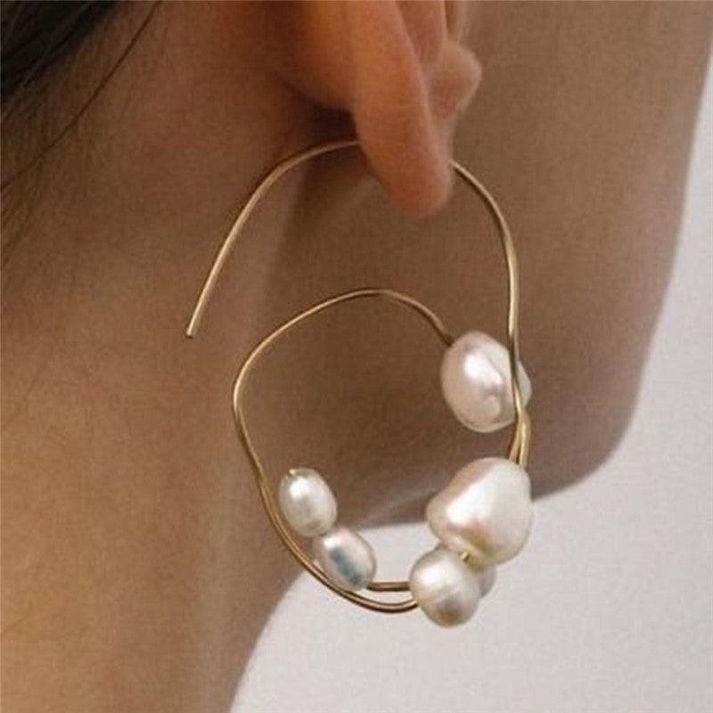 Emba Mesmer Earring