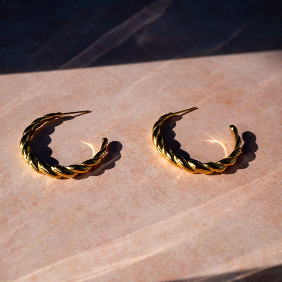 Twist Waxing Crescent