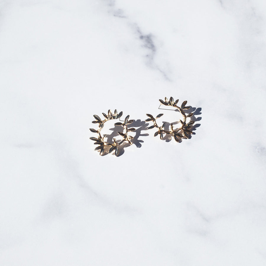 Embra Wreath Loop Earring